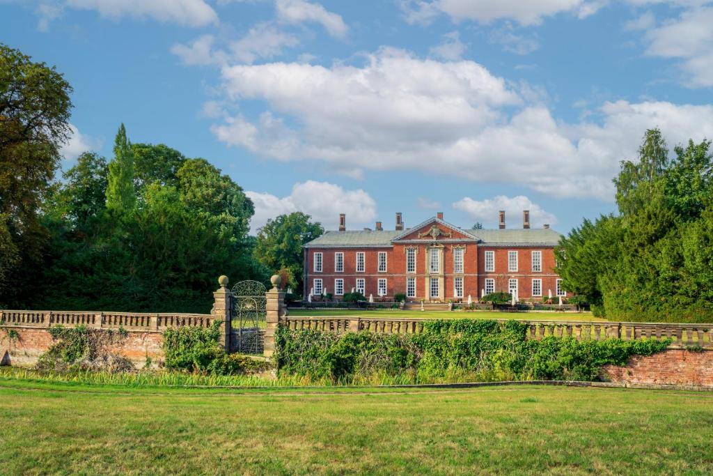 Bosworth Hall